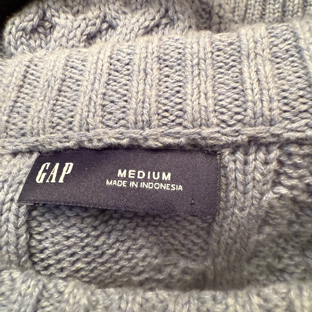GAP Women's Medium Gray Sweater